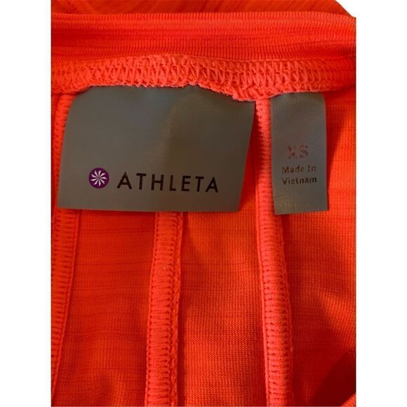 Athleta Workout Shirt, Front Zip, Back Pocket Size XS - Picture 4 of 4